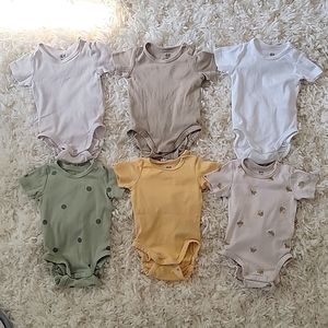 H&M Basic Baby Onesie Lot 3 Months